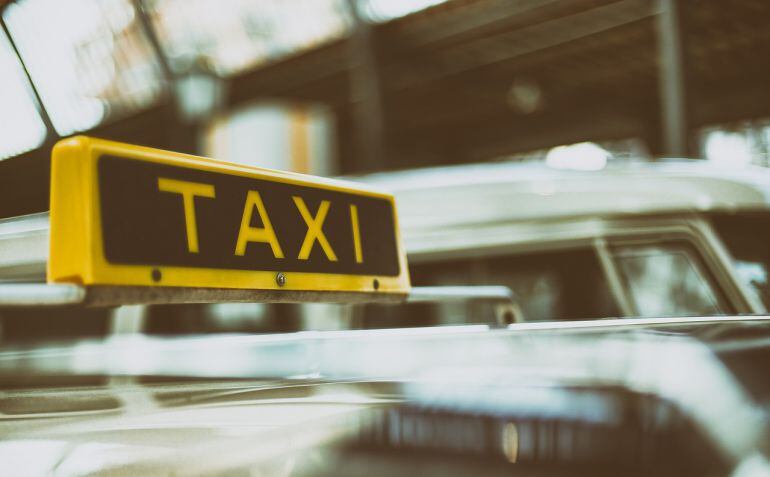 El sector del taxi y la gestión de las licencias y el reparto del trabajo, siempre en boga.