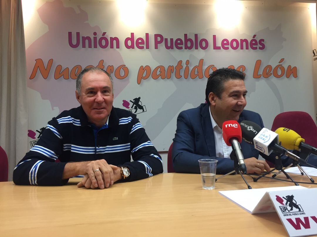 Eduarado López Senido y Luis Mariano Santos durante la rueda de prensa