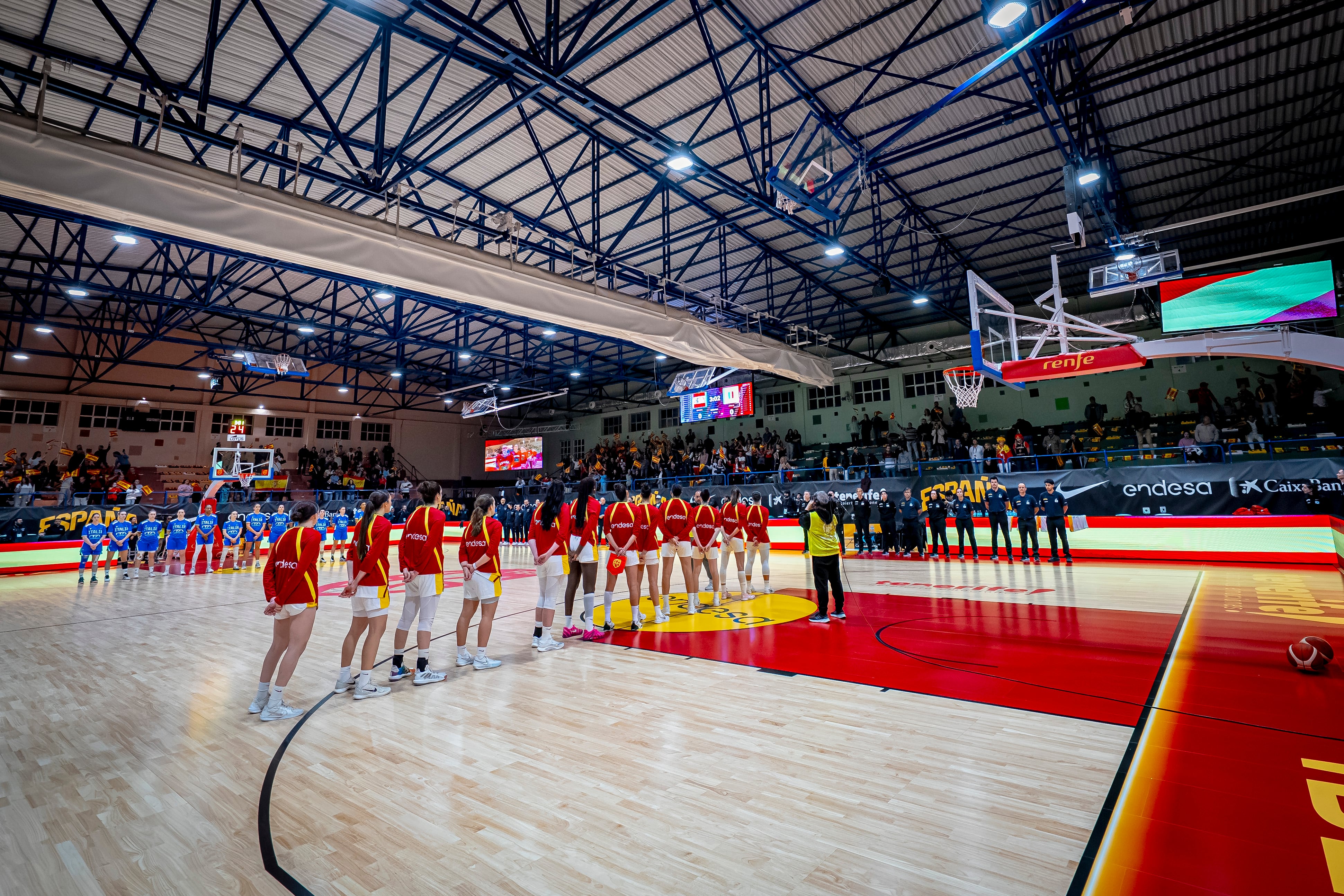 Ambos equipos antes del partido