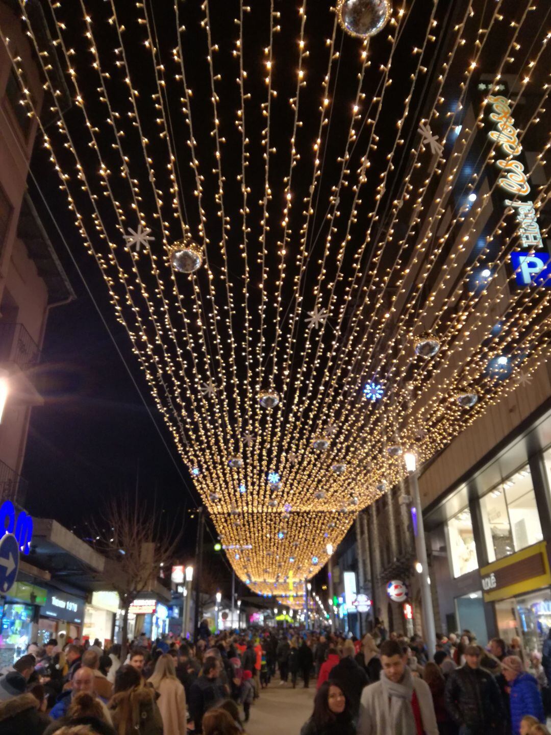 La població a Andorra ha crescut el darrer any prop d'un 2% i supera els 76.000 habitants.