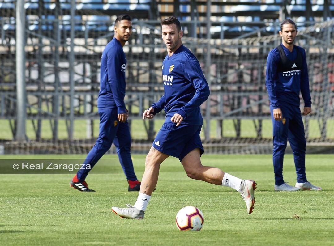 Álvaro Vázquez, durante un entrenamiento en la Ciudad Deportiva