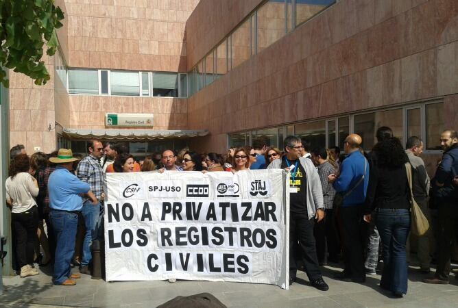 Concentración de la Plataforma en defensa de la Justicia