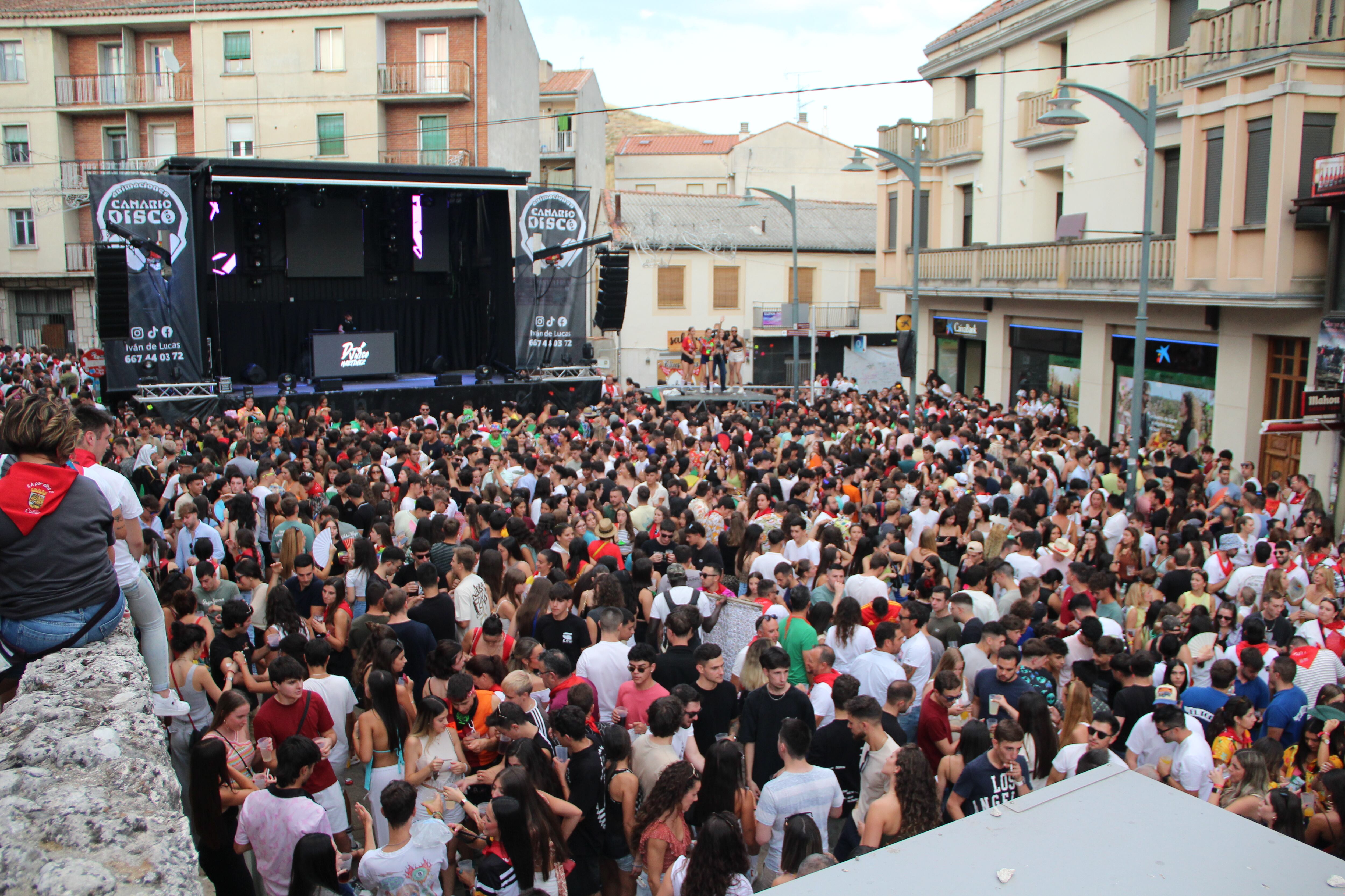 Djs en la tarde del miércoles de toros en Cuéllar