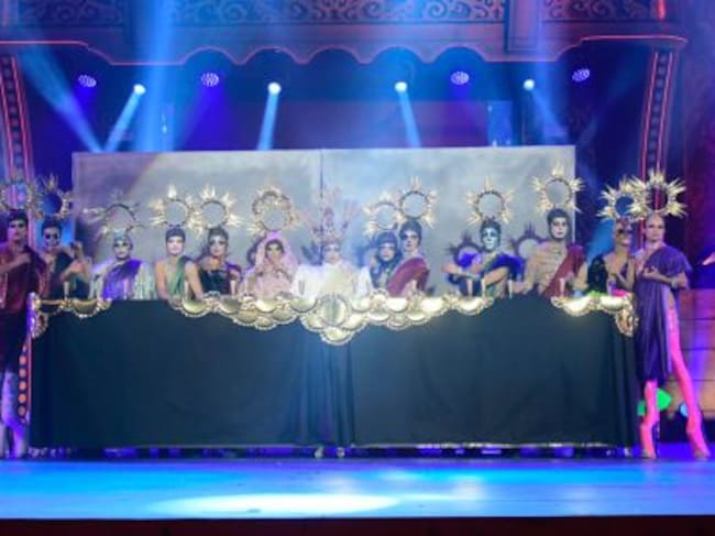 Drag Sethlas representando 'La última cena'