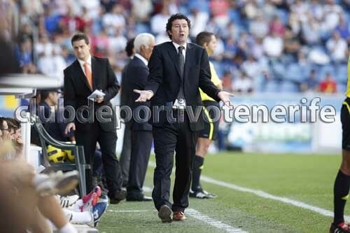 31-10-2010 SANTA CRUZ TENERIFE
ESTADIO HELIODORO RGUEZ LOPEZ
2010-11
CD TENERIFE-ELCHE
FOTO:JUAN GARCIA CRUZ-ACAN