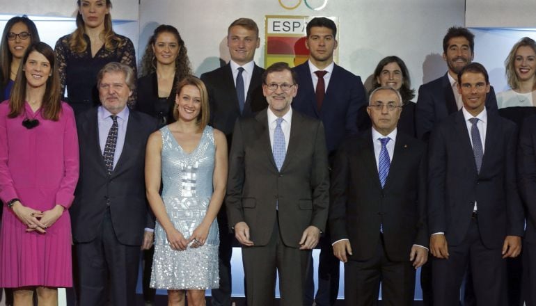 Foto de familia en la gala anual del COE