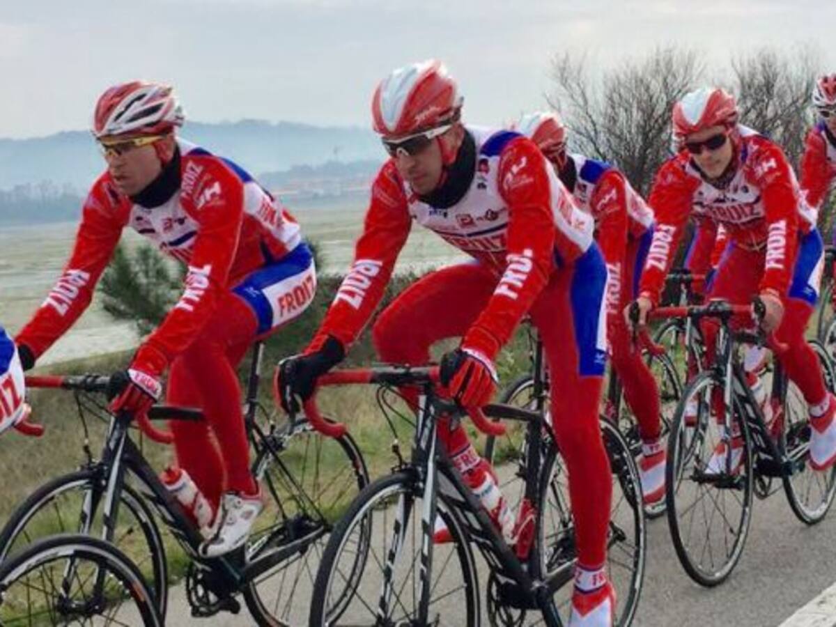 Arranca la Volta Ciclista a Galicia