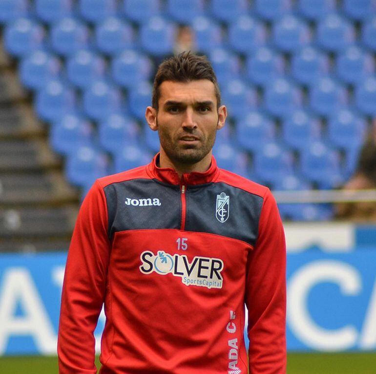 El jugador rojiblanco David Barral, en el campo del Deportivo