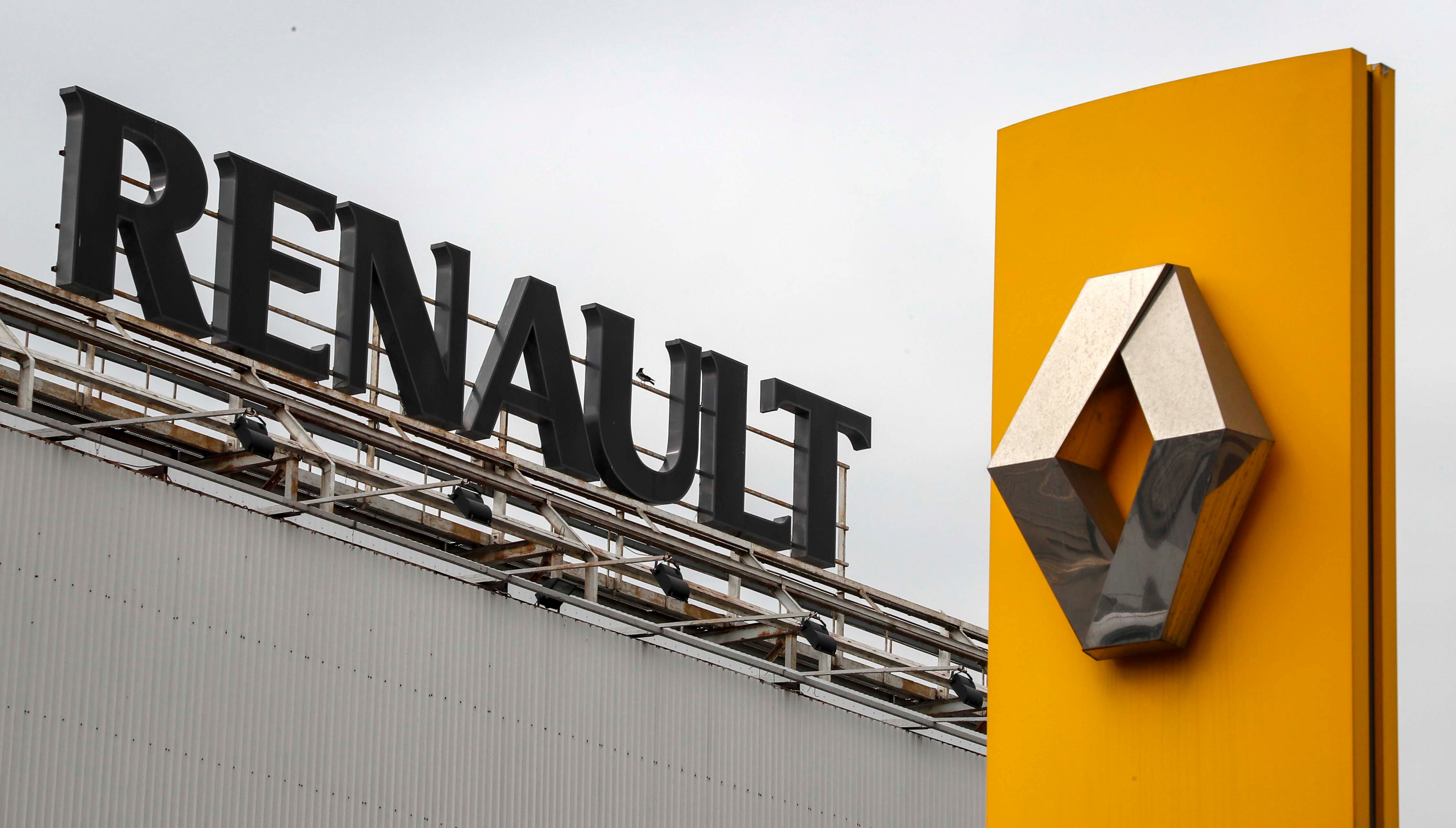 Renault parará más días debido a la crisis de semiconductores