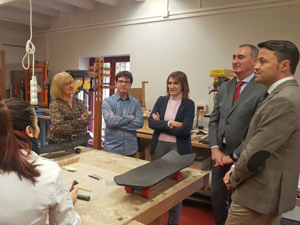 Educación estudia la posible calificación de La Casa de los Picos como centro de educación histórico