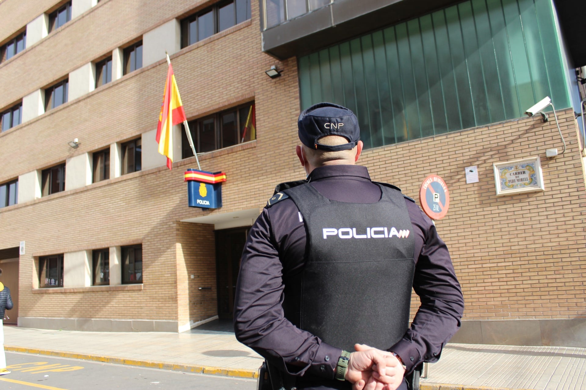 La Policía Nacional detiene a un hombre en Alzira por amenazar a su expareja con una pistola