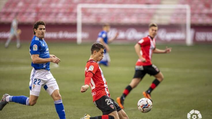 Iago López, el último superviente de la defensa blanquirroja