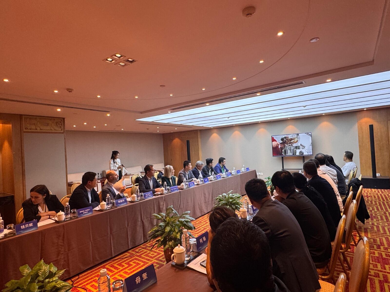 Reunión de la delegación de Toledo con representantes del sector turístico de Shaanxi (China)