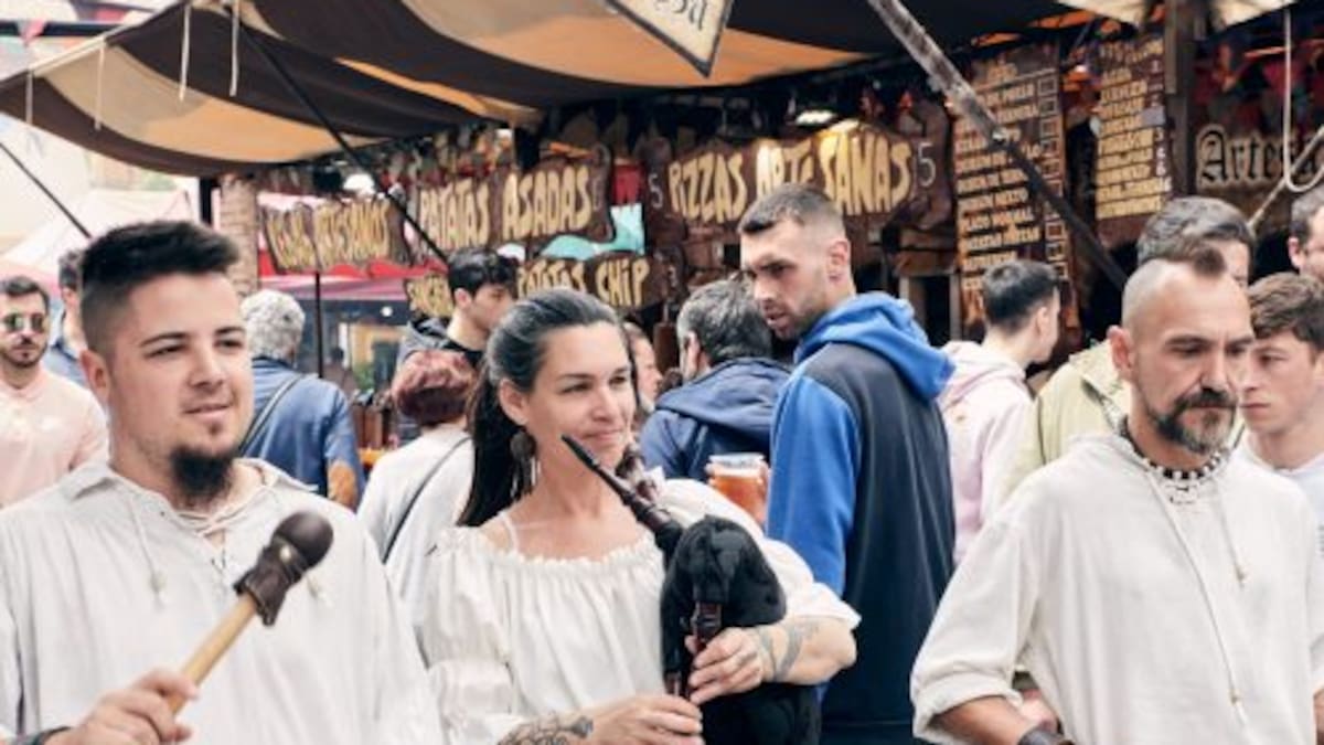 Dragones, justas y más de 400 puestos baten récord en la Feria Medieval de El Álamo
