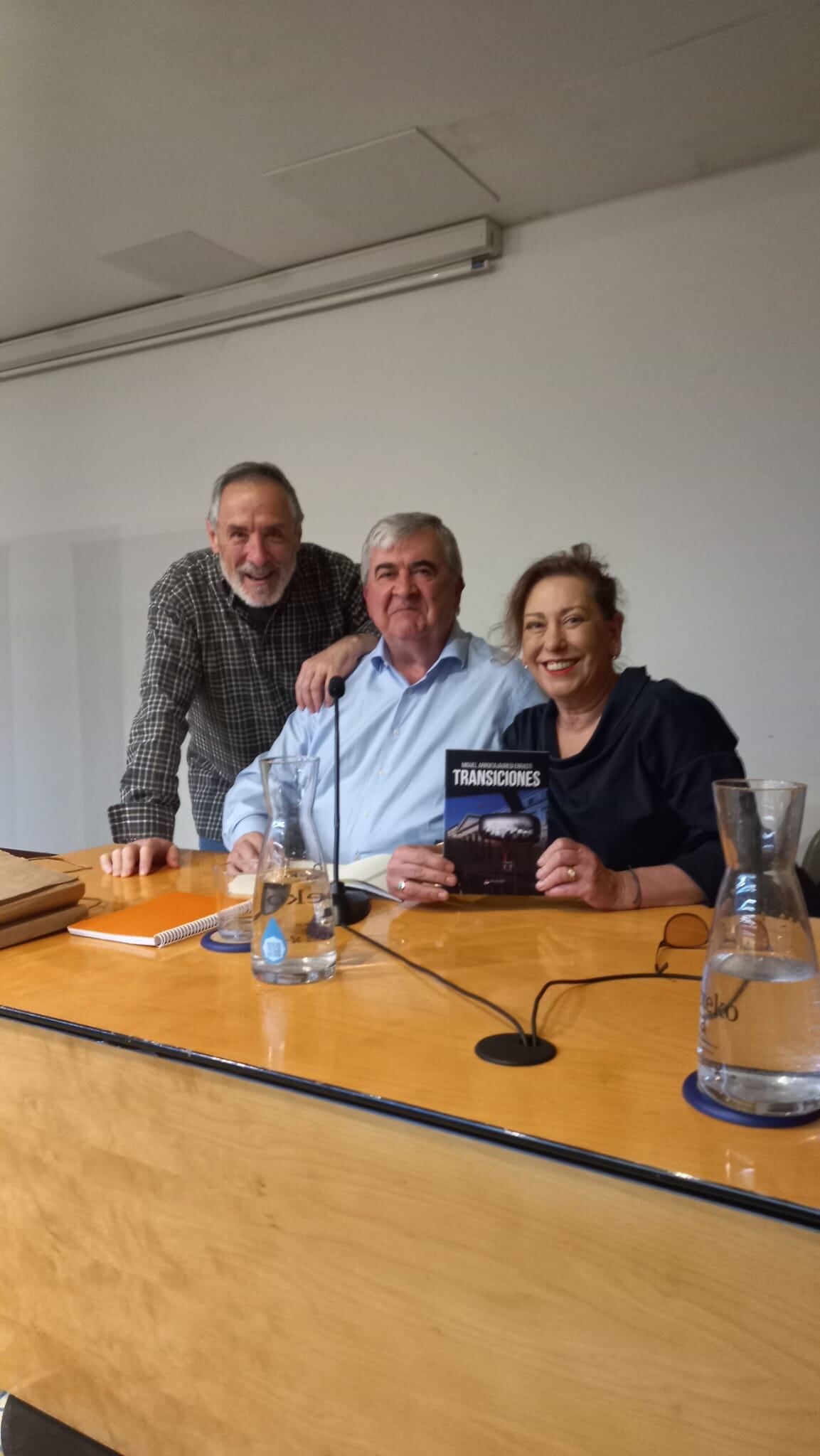 De izquierda a derecha: Javi León, Miguel Arroitajauregi y Mireia Alonso