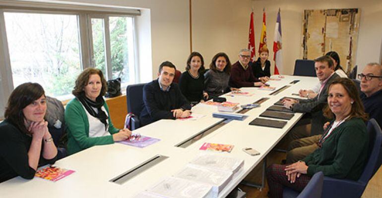 Firma de los convencios con los centros educativos