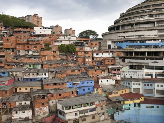 El Helicoide ocupado por personas sin hogar en Caracas