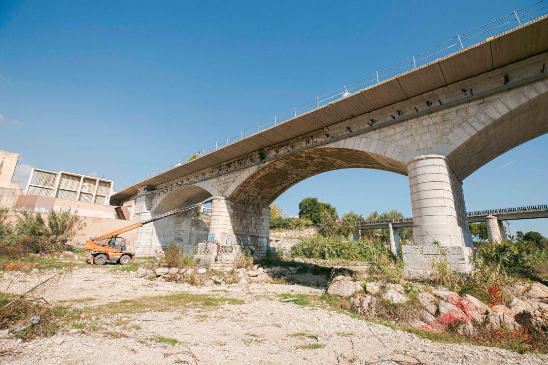 Obras en el pon d&#039;Alacant de Gandia 