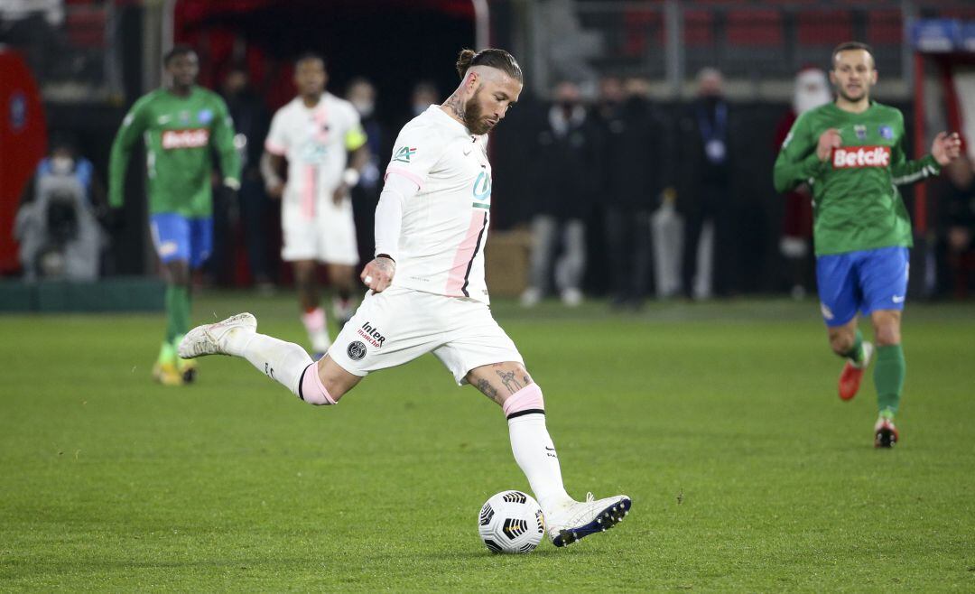 Sergio Ramos, en el Feignies - PSG de la Copa de Francia