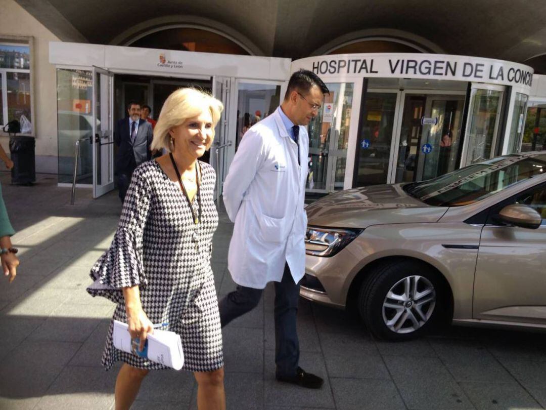 La Consejera de Sanidad, Verónica Casado, durante su visita a Zamora el pasado mes de julio