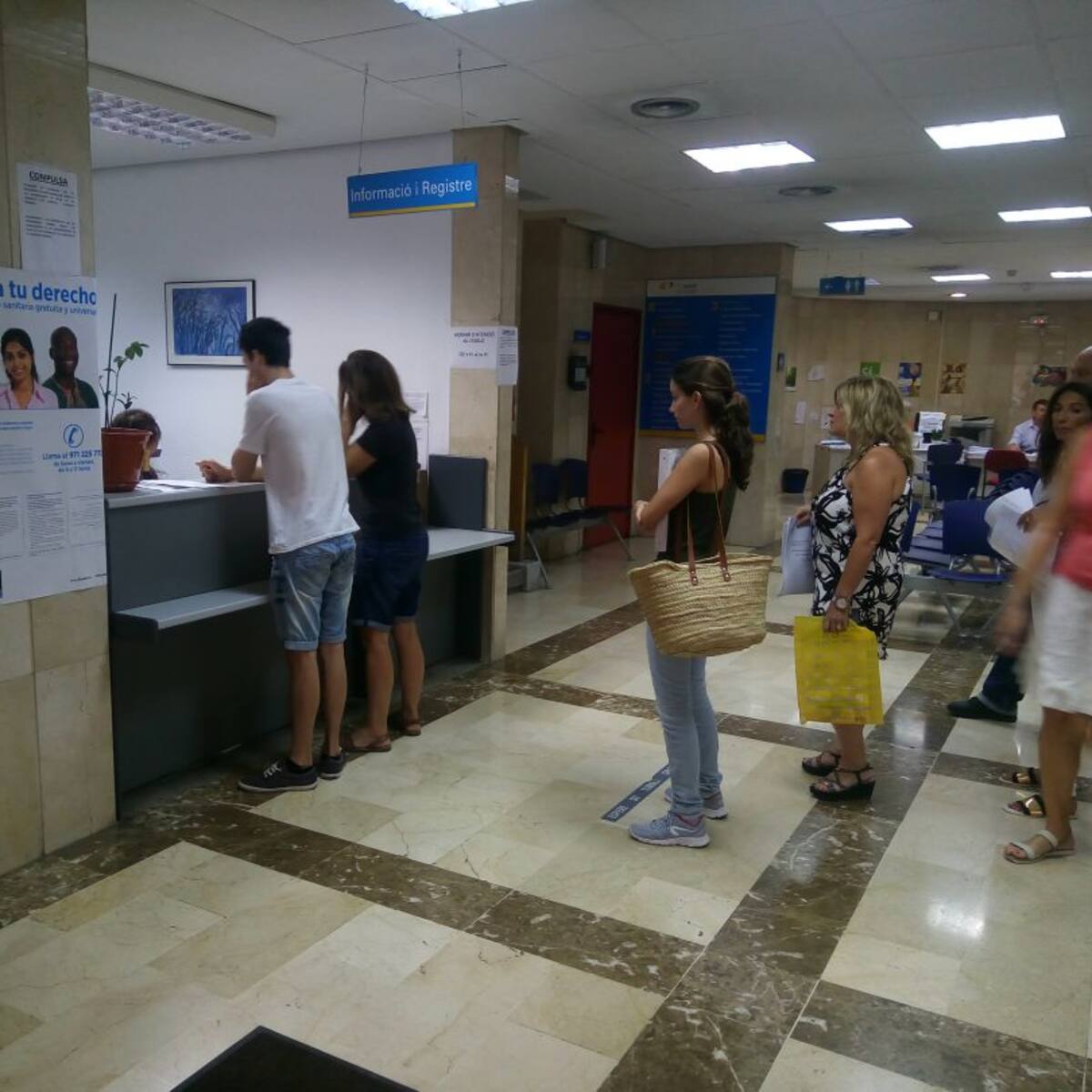 El IbSalut, "moderadamente satisfecho" porque el objetivo es que nadie espere más de seis meses para una operación