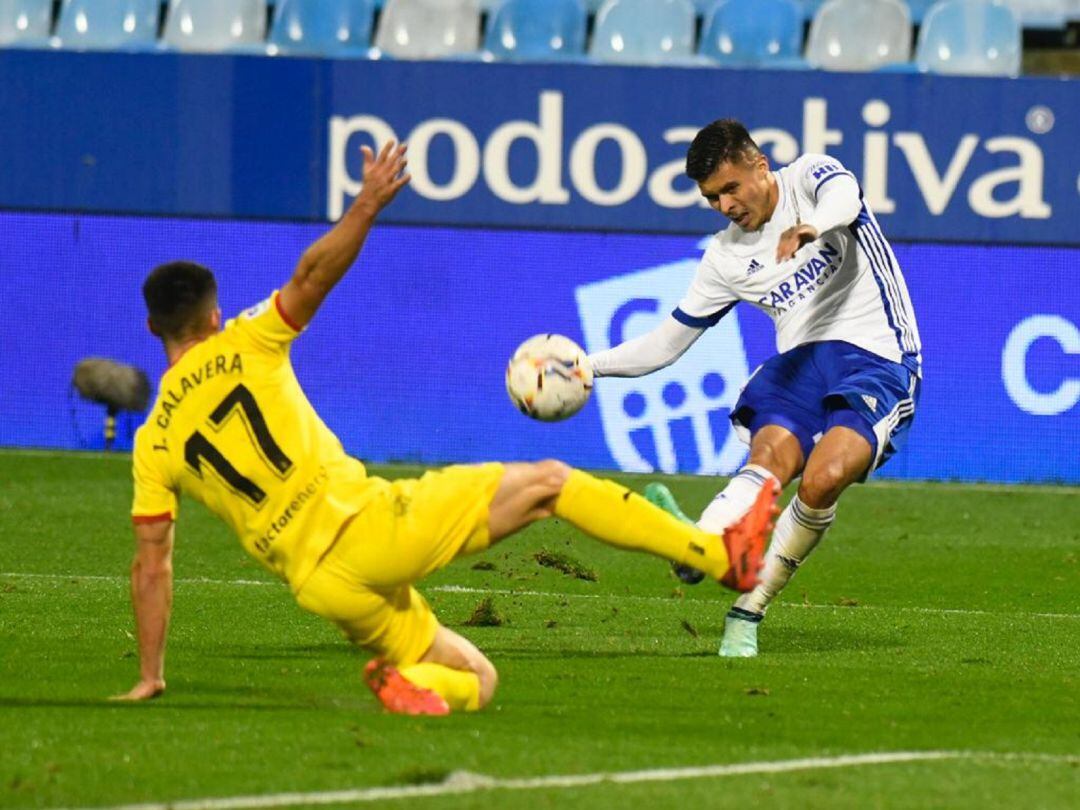 Narváez dispara en una acción de la primera parte