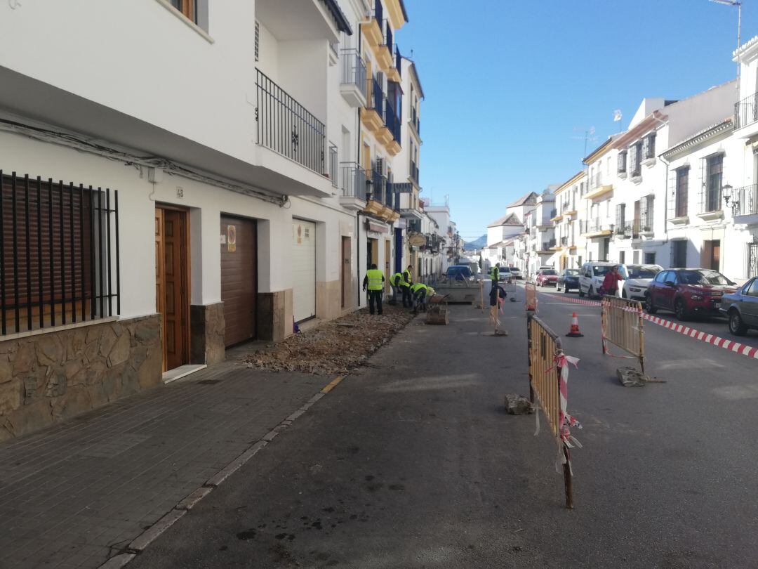 Inicio de las obras en calle Granada