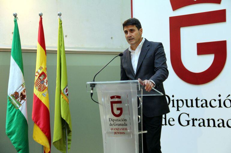 Rueda de prensa de Pedro Fernández, portavoz del equipo de gobierno de la Diputación de Granada