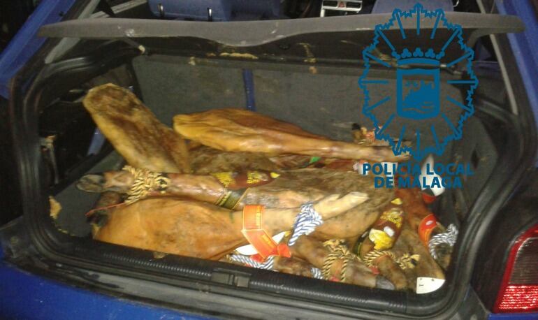 Jamones recuperados por la policía local Málaga