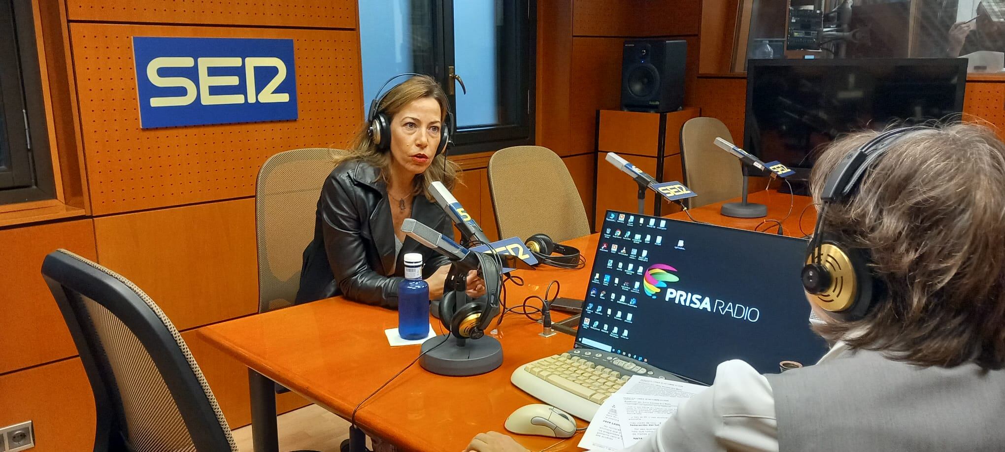 La alcaldesa de Zaragoza, Natalia Chueca, en La Rebotica de Radio Zaragoza