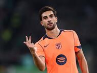 Ferran Torres celebra su tercer gol contra el Betis