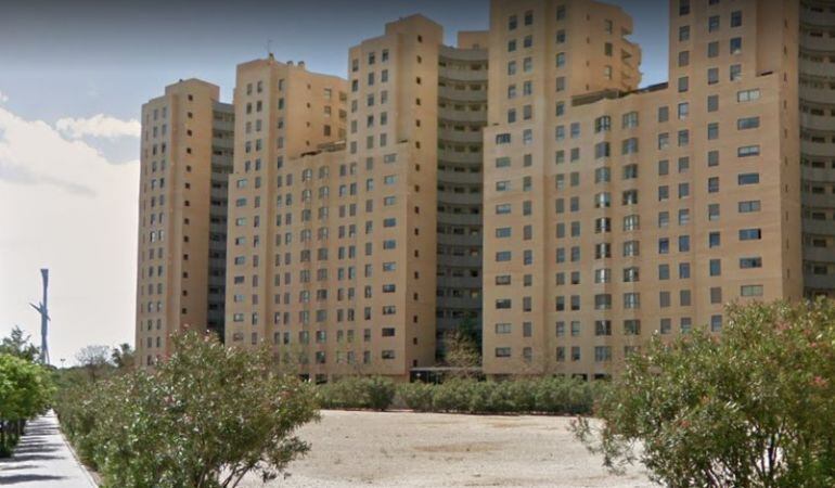 Imagen reciente del solar de uso escolar de la calle Río Escalona a la que se quiere trasladar parte de la edificabilidad de Micer Mascó