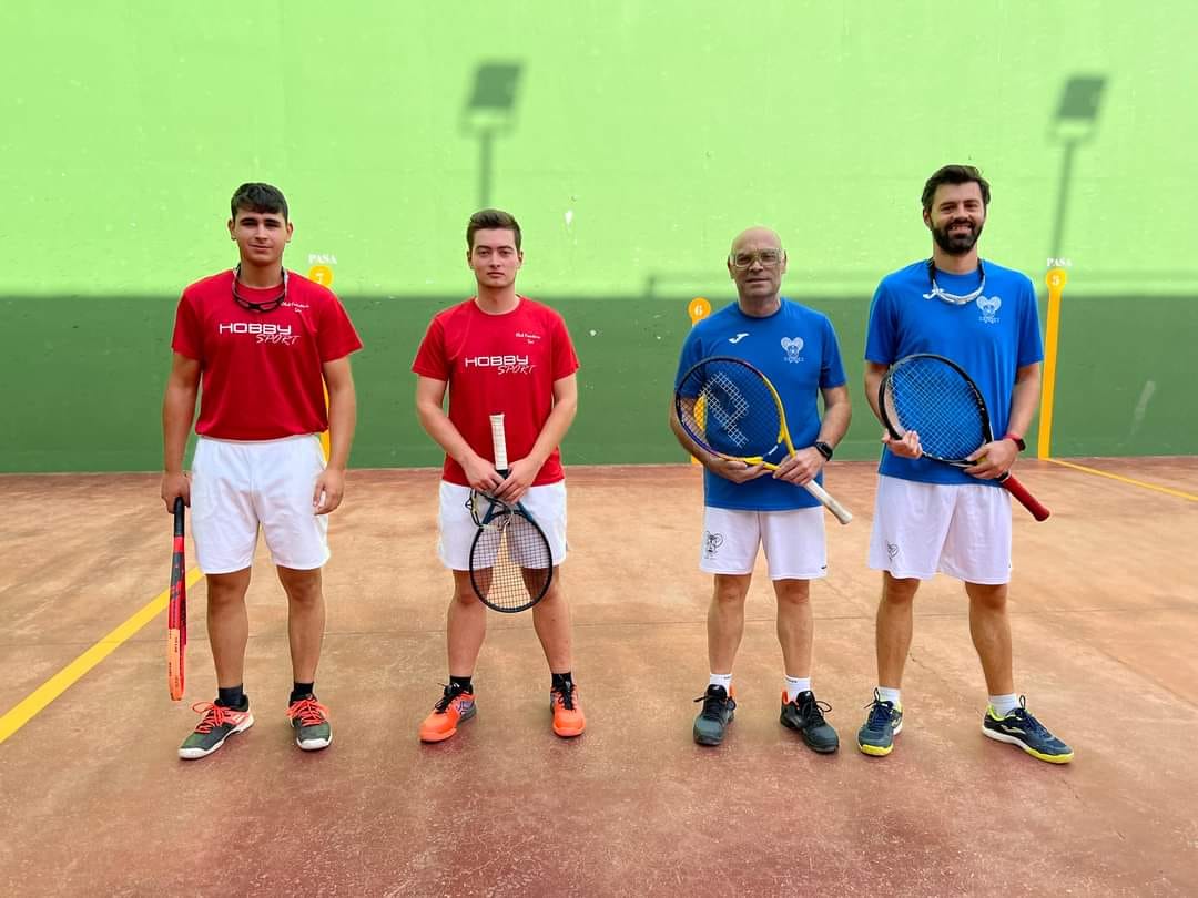 Jugadores del Club Frontenis Villena