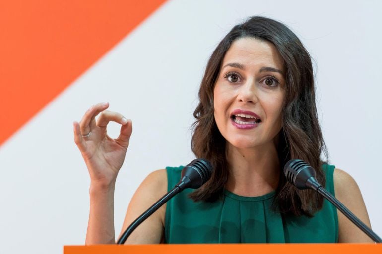 La portavoz nacional de Ciudadanos (Cs), Inés Arrimadas tras la reunión con los candidatos de Cs de las provincias andaluzas a las elecciones autonómicas