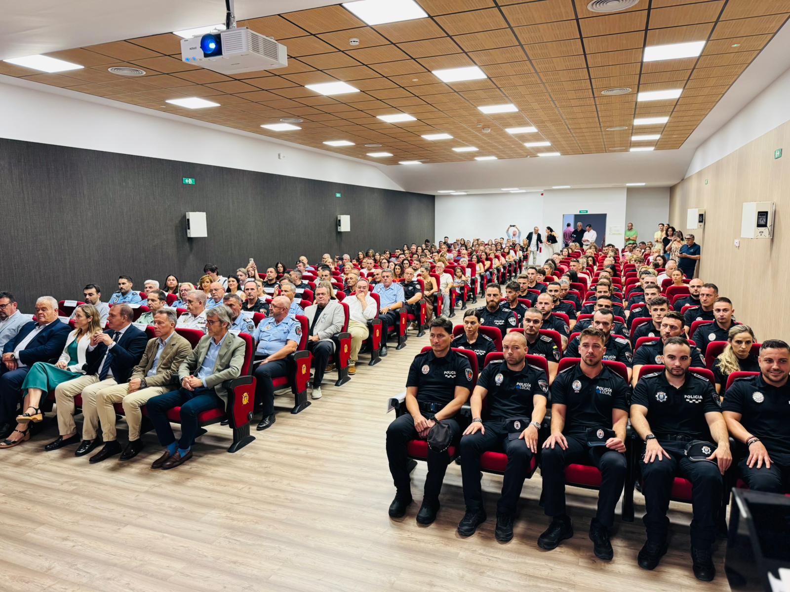 Clausura de la 49 Escuela de Policía Básica en Lorca