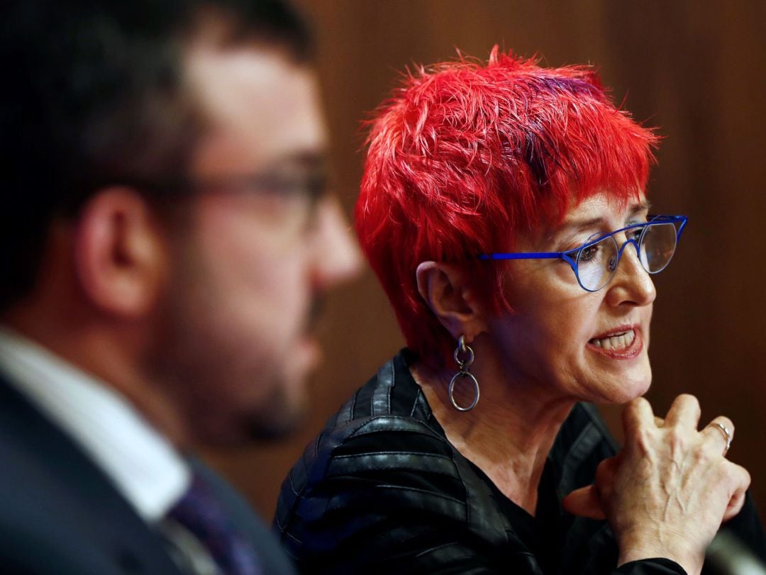 La consejera de Salud, Santos Induráin, y el vicepresidente primero y consejero de Presidencia, Igualdad, Función Pública e Interior, Javier Remírez