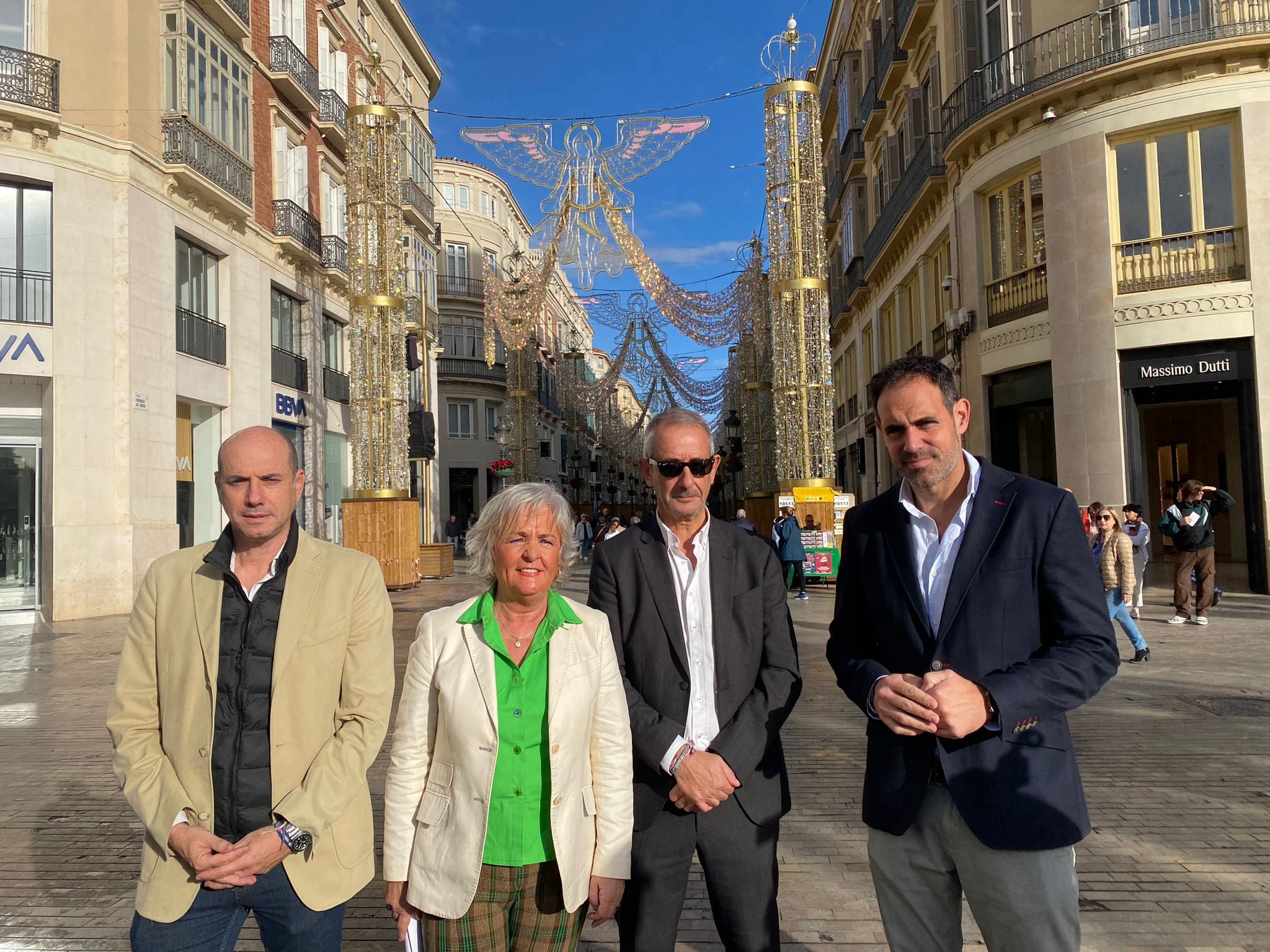 Porras junto con los empresarios del Centro Históricos y responsables de la hostelería y de los hoteles de la ciudad