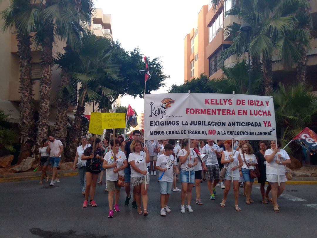 Imagen de la manifestación que ha recorrido las calles de Ibiza