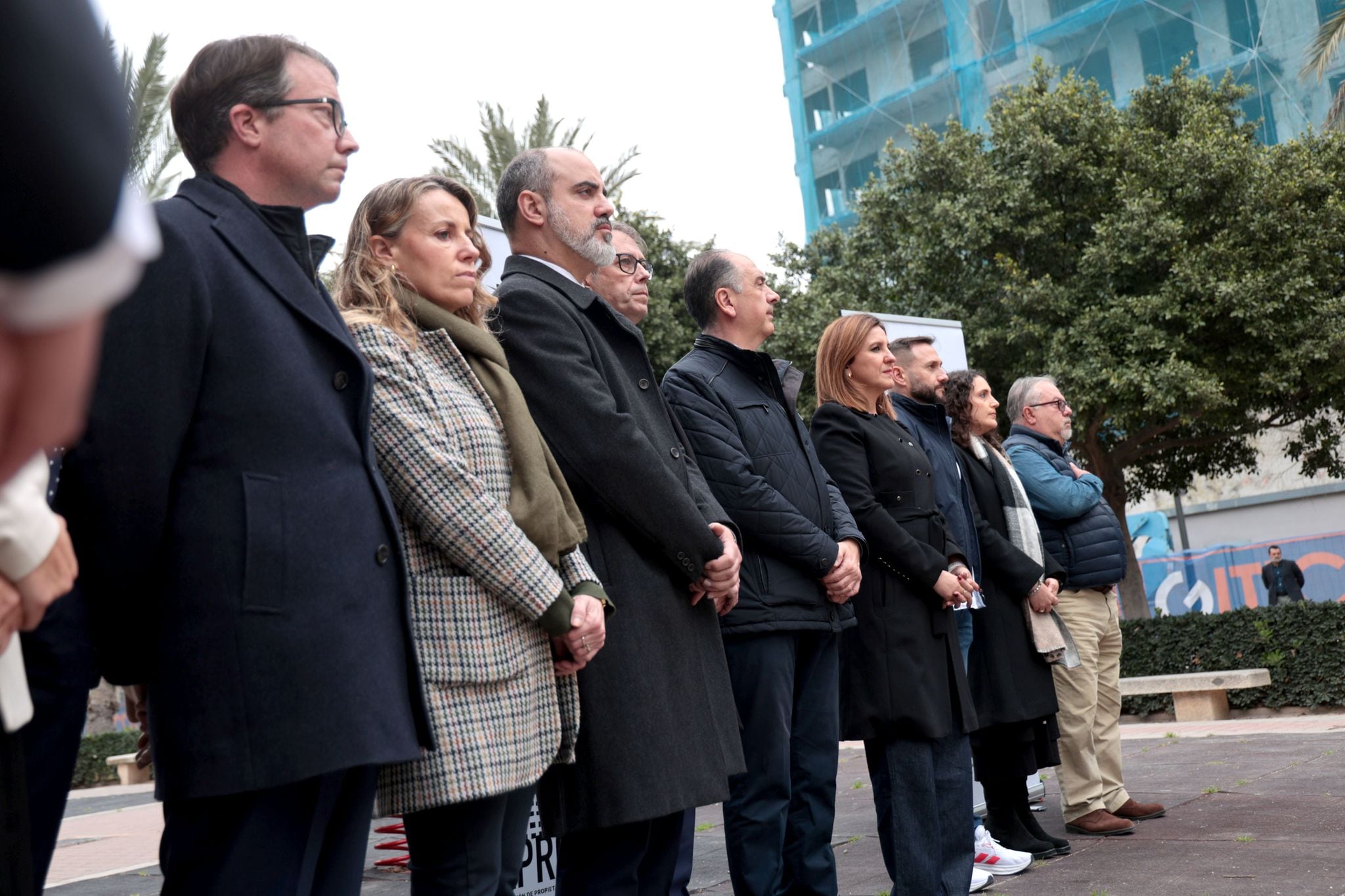 Acto en memoria de los diez muertos en el incendio del barrio de Campanar de València de hace un año.