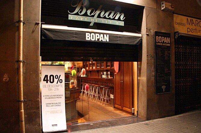 El forn de la Plaça Molina on han passat els fets