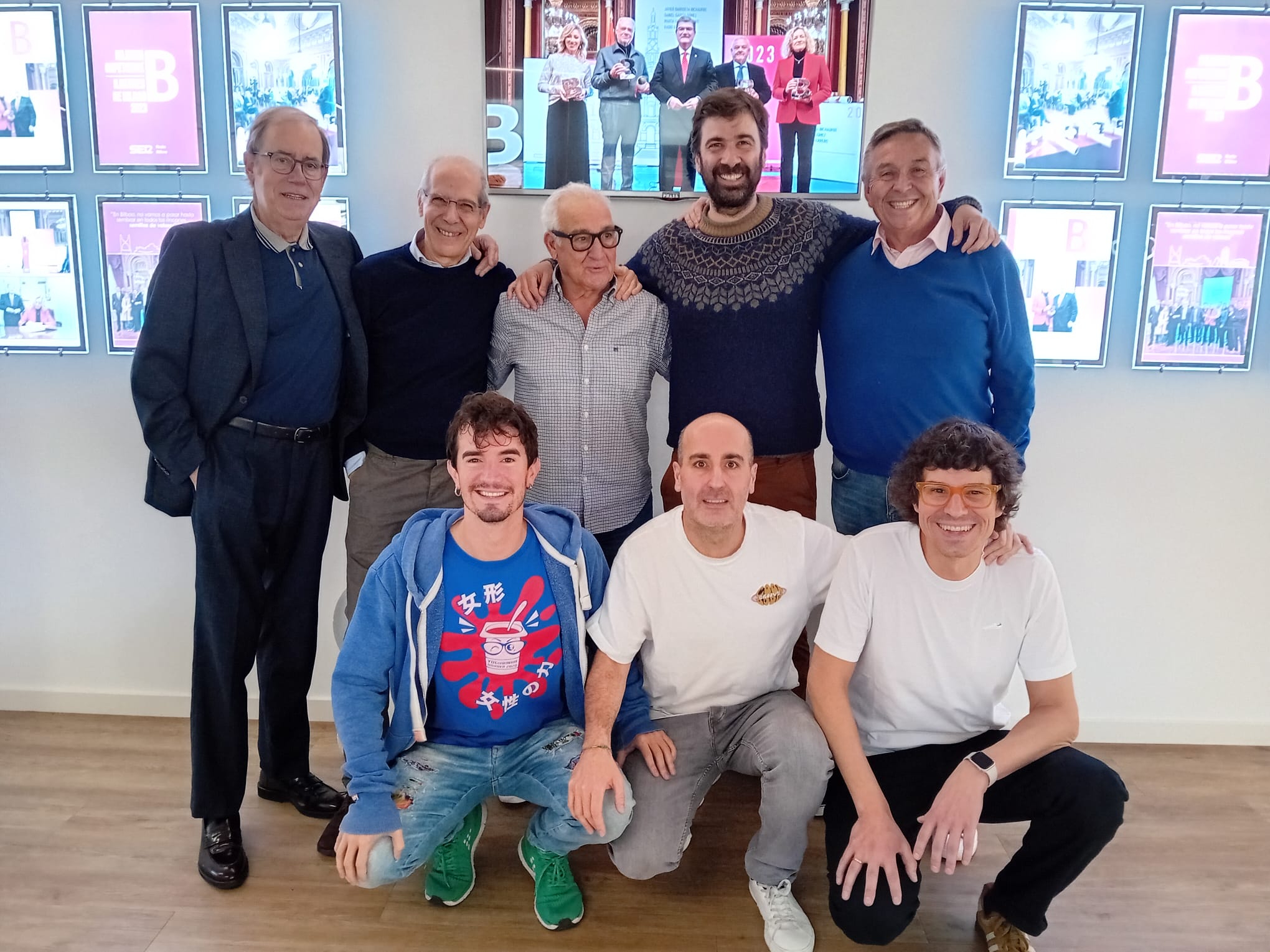 Varias generaciones de aficionados del Athletic han compartido experiencias en las distintas finales de Copa disputadas por el club bilbaíno