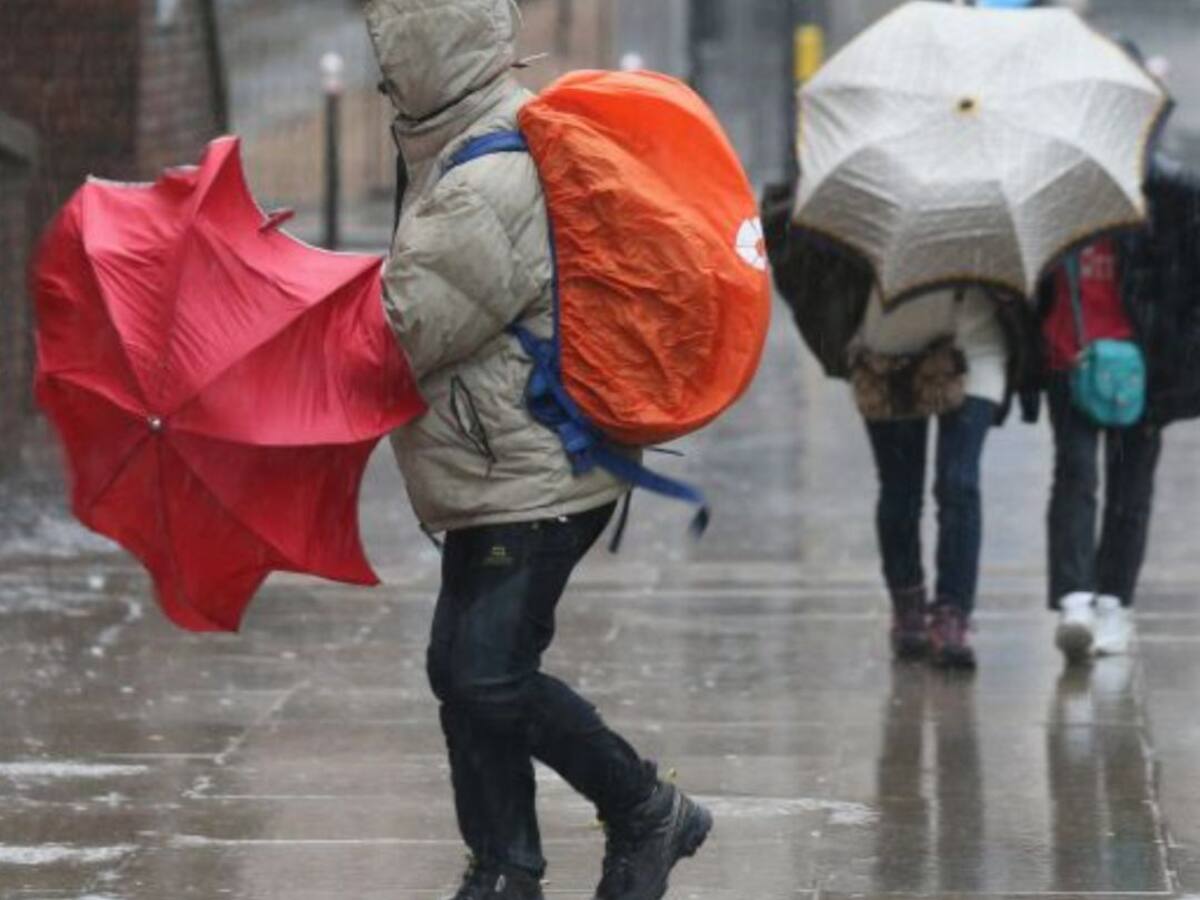 Viernes Santo con lluvias