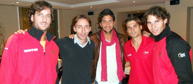 David Alonso junto a Rafa Nadal, David Ferrer, Fernando Verdasco y Feliciano López