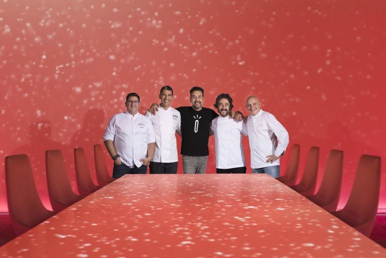 Los chefs y el director de Sublimotion