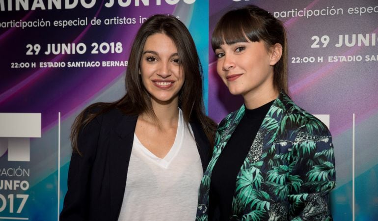 Las concursantes de Operación Triunfo, Aitana y Ana Guerra, durante el acto de presentación del concierto solidario &quot;OT Bernabéu. Caminando Juntos&quot;