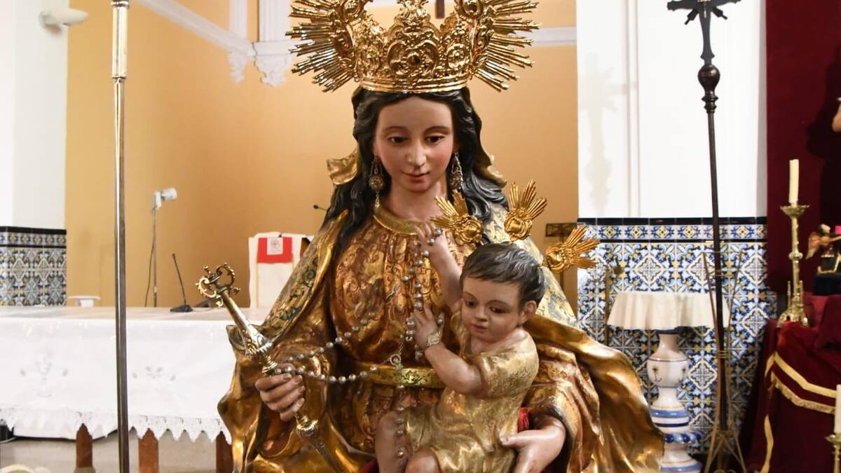 La salida de la Virgen de Belén de San Jerónimo marca el interés cofrade del fin de semana