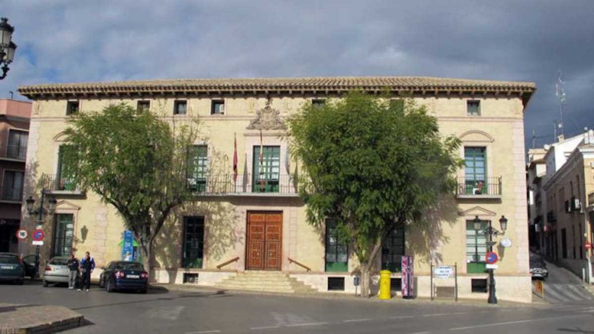 Entrevista con José Antonio Heredia, portavoz afectados líneas alta tensión de Totana