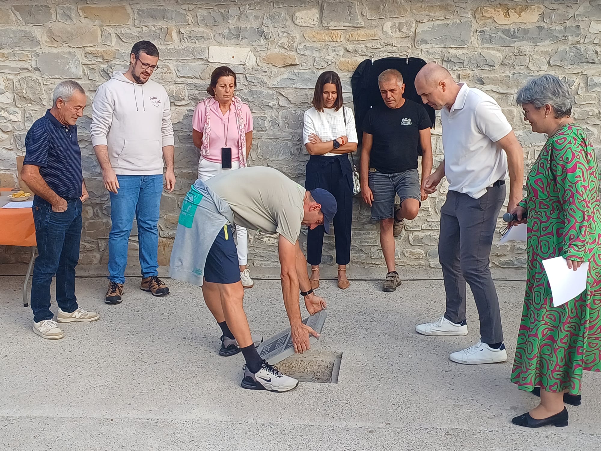 Boltaña celebra el Día del Turismo con cápsula del tiempo y homenaje a su brigada municipal.