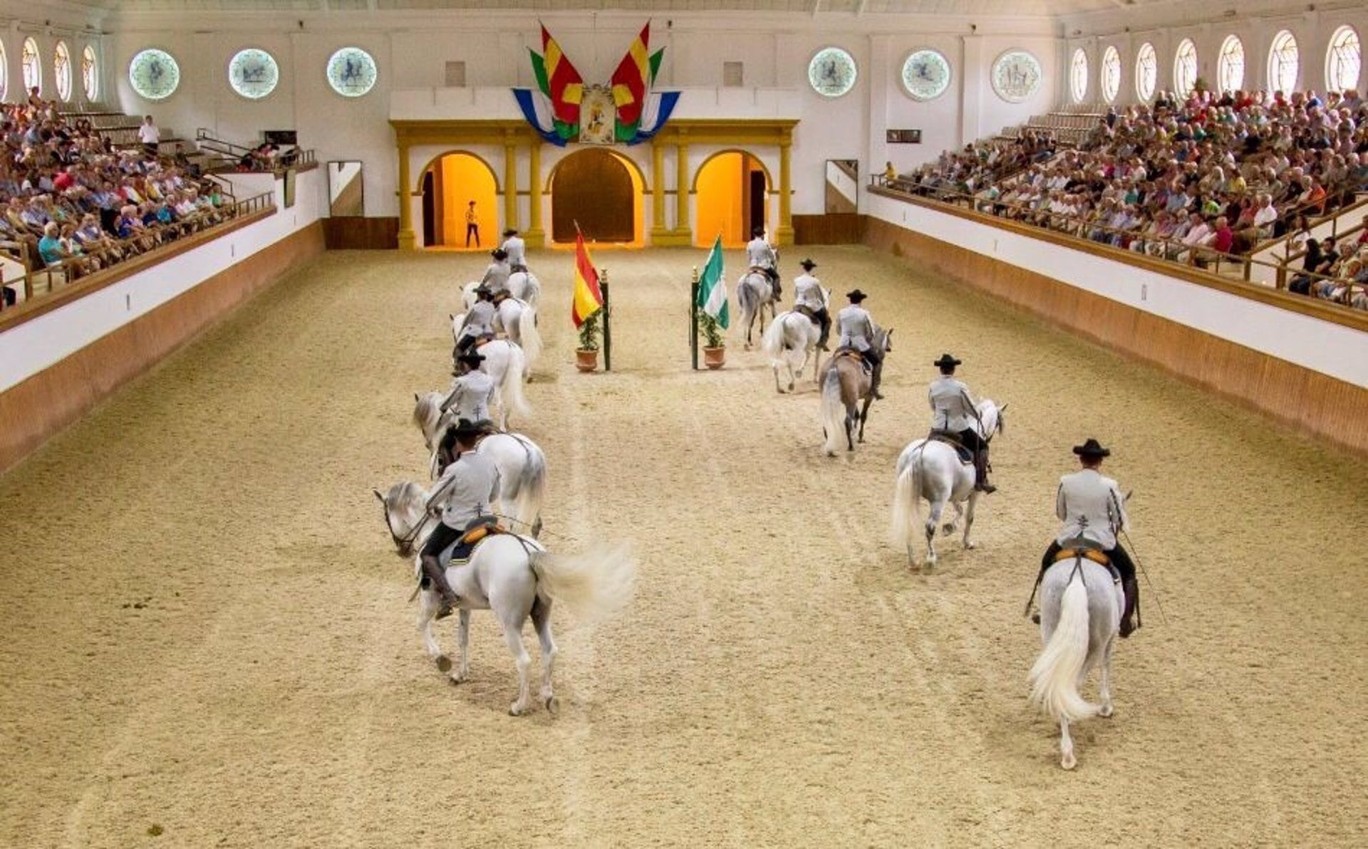 Espectáculo en la real Escuela de Arte Ecuestre en Jerez
