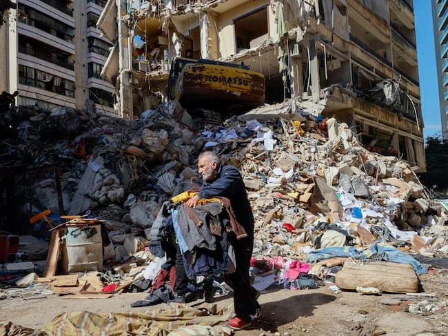 Daños en Beirut por ataques de Israel en las primeras horas de la tregua.